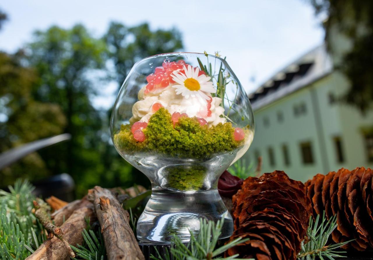Zamek Trest Otel Dış mekan fotoğraf